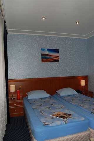 Отель Hotel Kibella София Двухместный номер с 2 отдельными кроватями-4